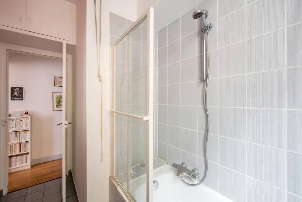 Truffaut - Family Apartment In Batignolles Neighborhood Paris