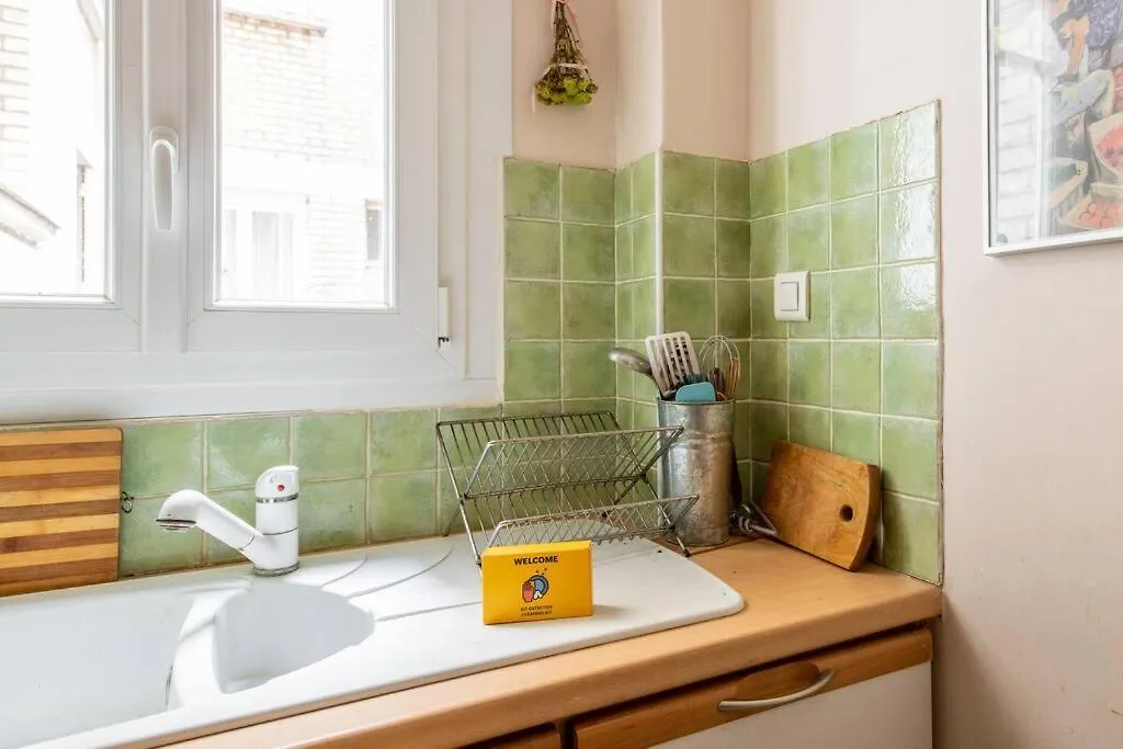 Family Apartment In Batignolles Neighborhood Paříž Francie