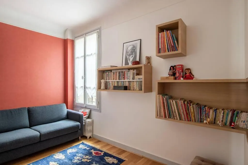 Family Apartment In Batignolles Neighborhood Paříž